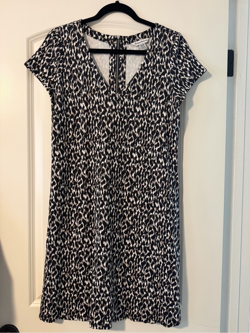 Tommy Bahama Black and White Printed V-Neck Midi Dress